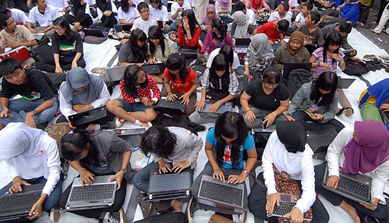 Digital women literacy indonesia ict empowering build men can we up labs webfoundation Peningkatan literasi digital masyarakat indonesia