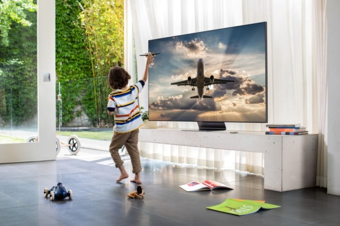 Inovasi teknologi audio pada televisi dari mono hingga surround sound