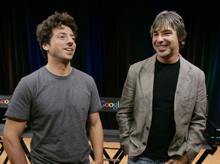 Peran Larry Page dan Sergey Brin dalam membangun mesin pencari Google dari nol.