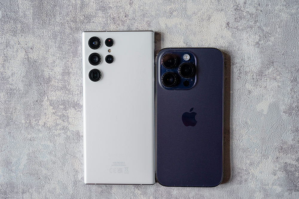 Perbandingan smartphone Samsung vs iPhone terbaik 2024