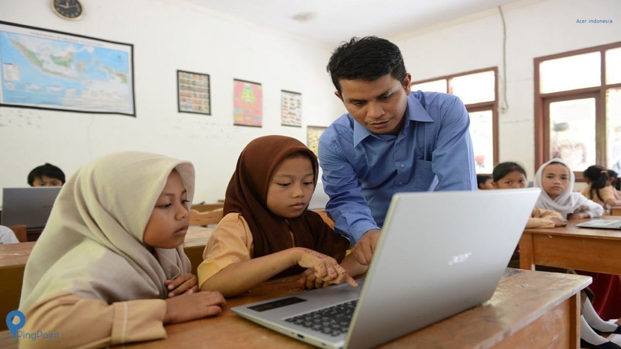 Penggunaan teknologi untuk peningkatan pendidikan di indonesia